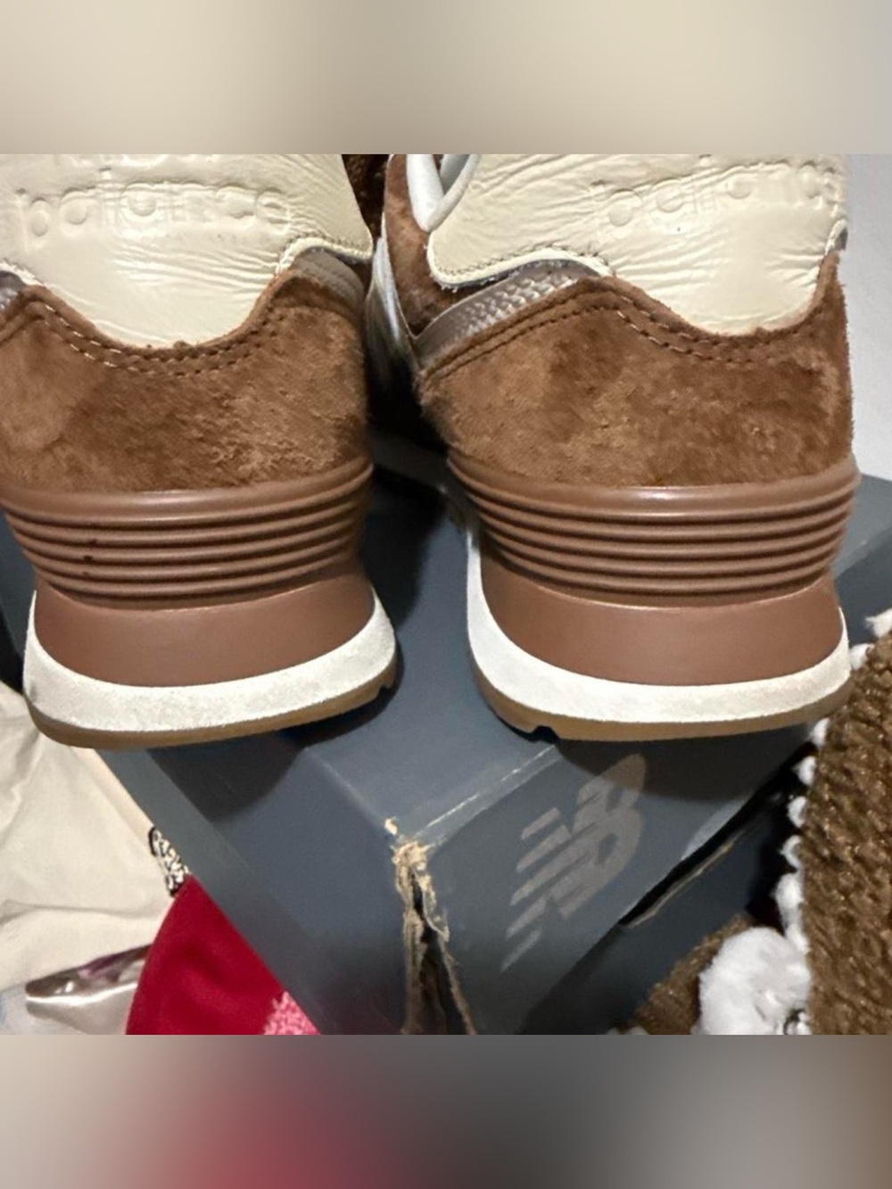 New Balance Brown Suede Sneaker with Cream 'N' Logo - Picture 5 of 5